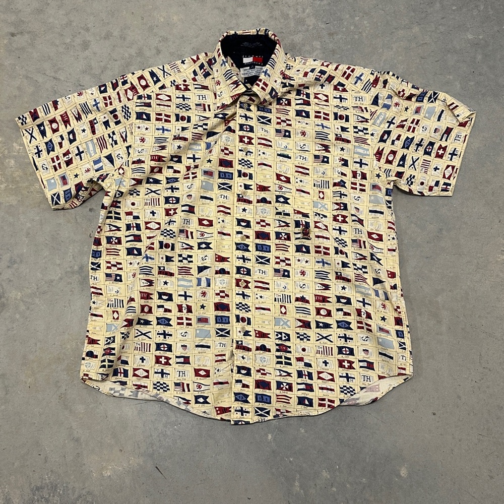 Tommy Hilfiger Men's AOP Flag Shirt